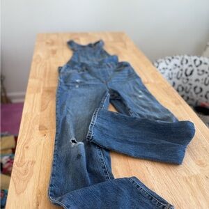 🚨SOLD🚨GAP Denim Blue Overalls